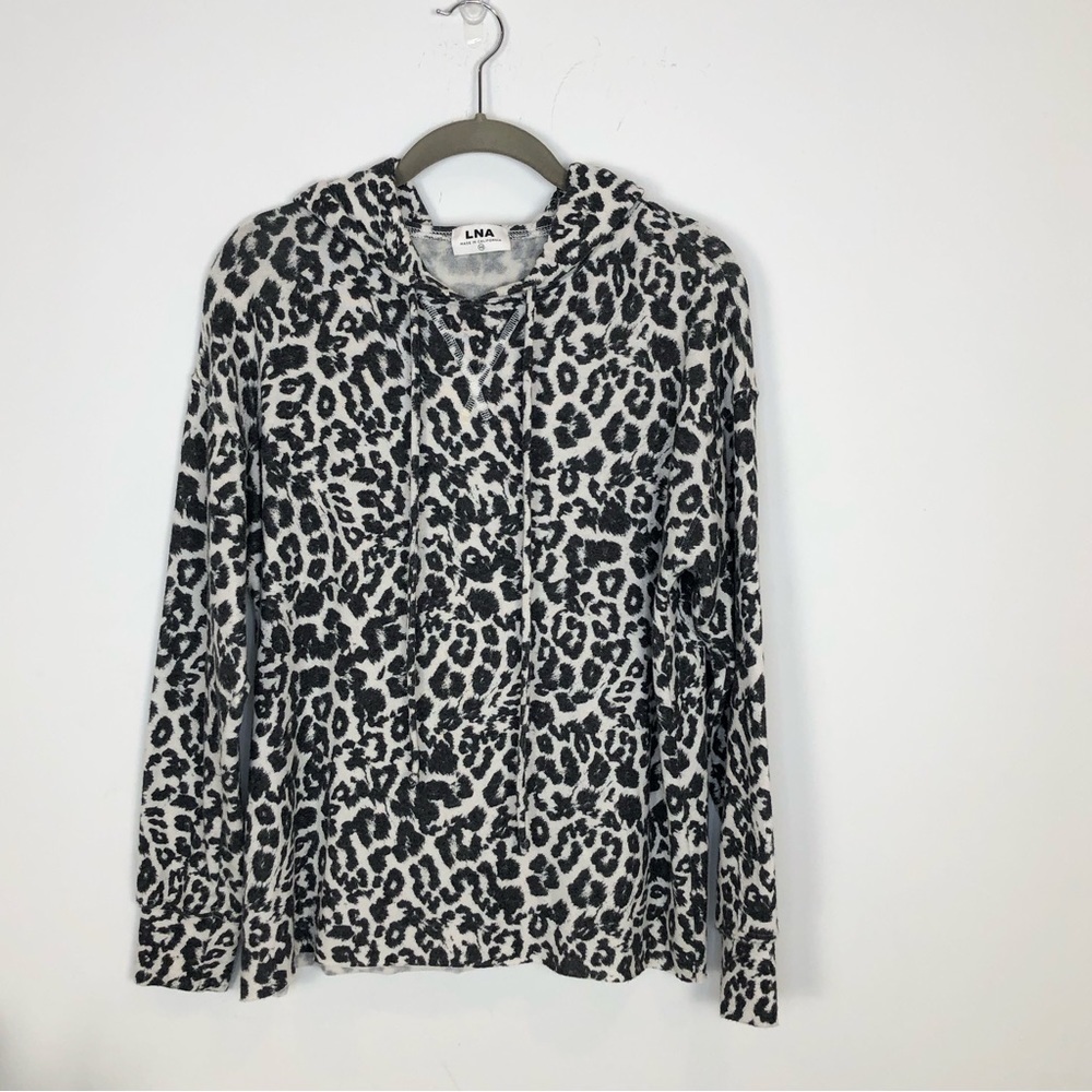 LNA black & white snow leopard pullover with hood XS